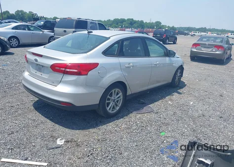 2018 Ford Focus Se z USA, uszkodzony, nr VIN 1FADP3F26JL266393